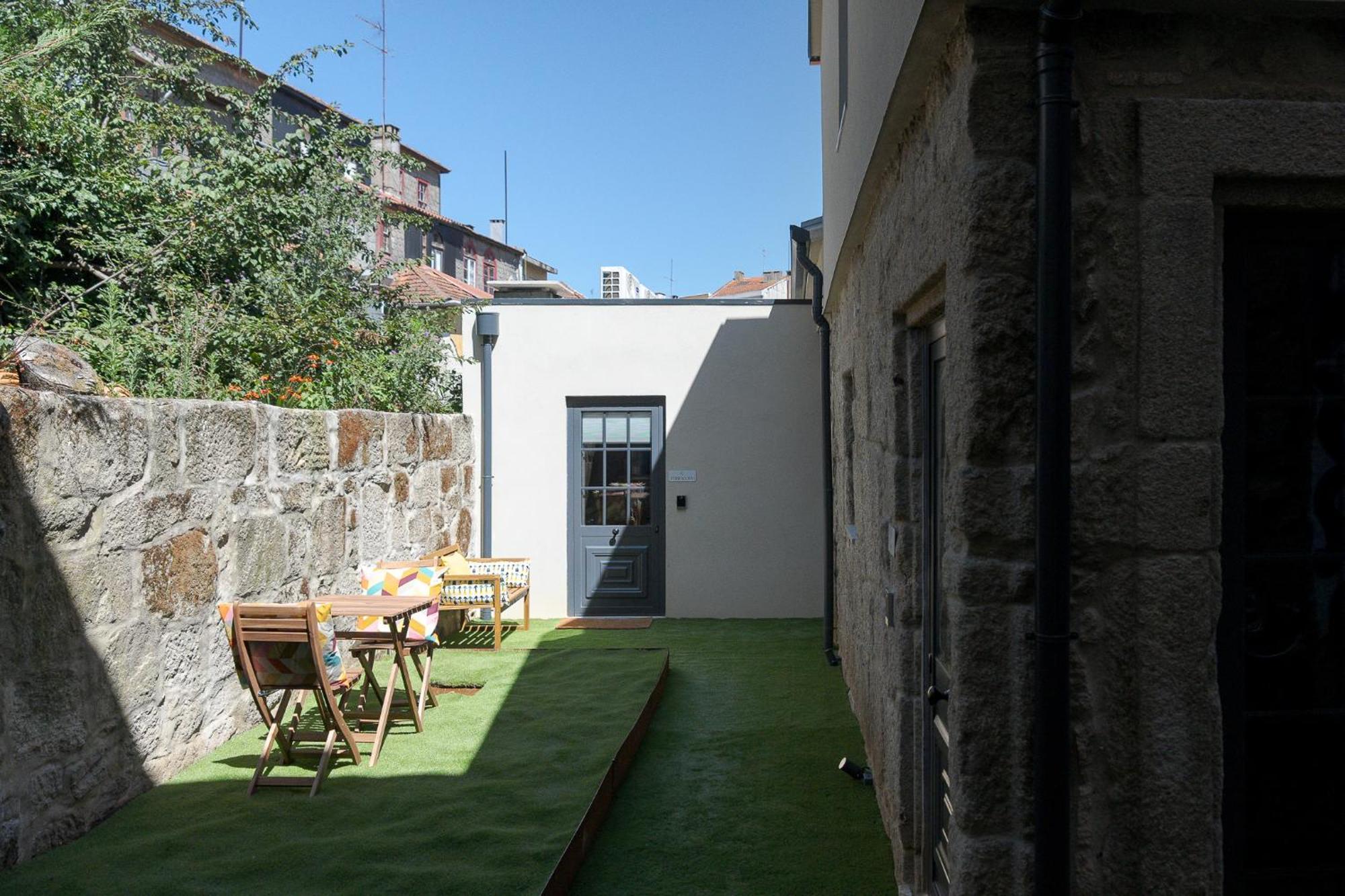 Figueiroa Four By Da'home *